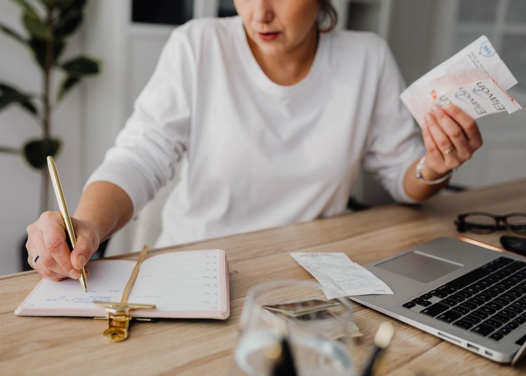 La-charge-mentale-quand-penser-pour-tout-devient-trop-lourd-alleger-la-charge-mentale-chez-les-parents-surtout-les-meres